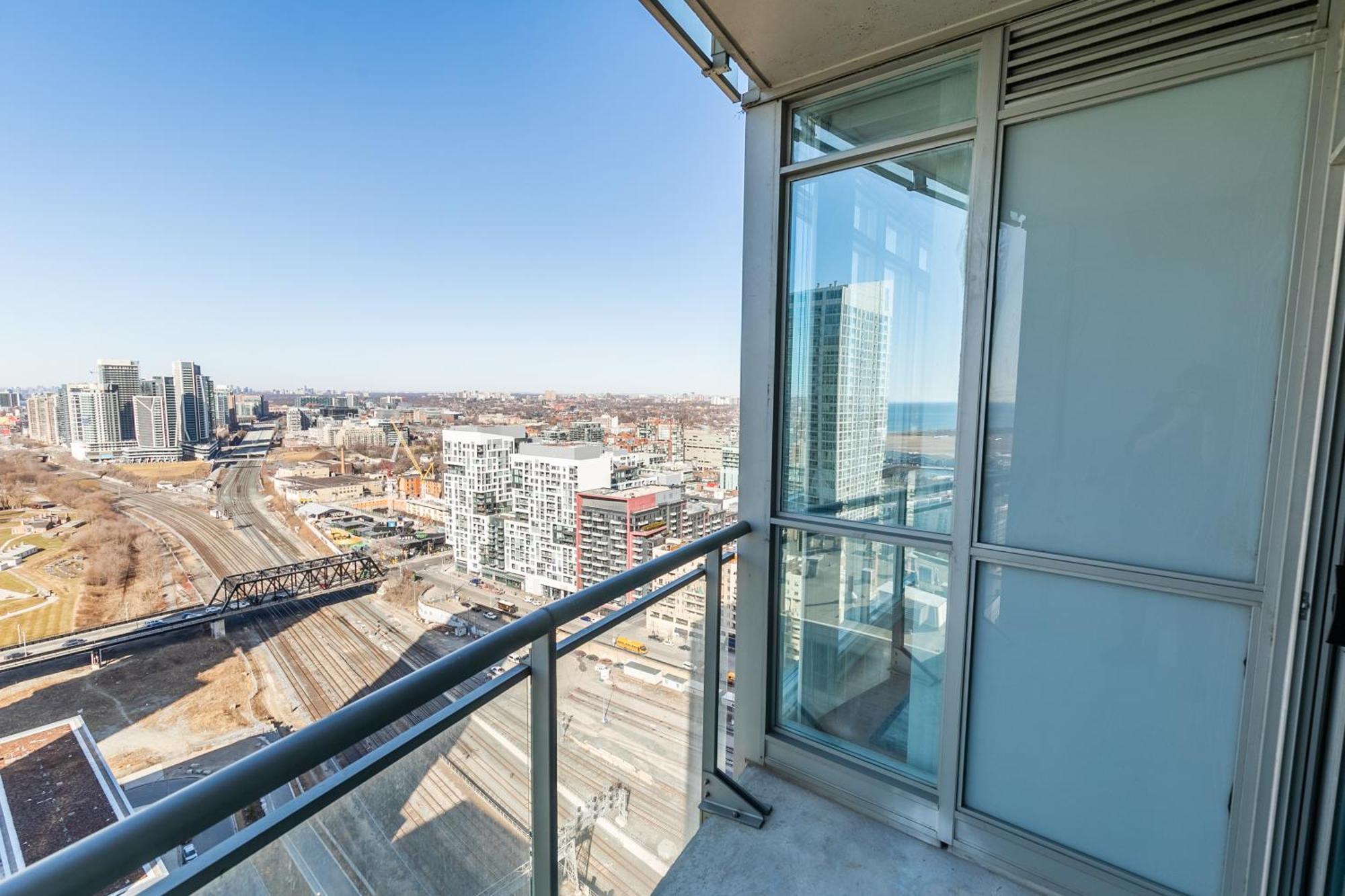 Ohio Global Apartment Toronto